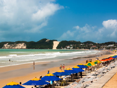 1542288121-Praia_da_Ponta_Negra_20150814-DSC05653