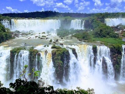 800px-Linda_Cataratas_do_iguaçu_,Brasil_Foz_do_Iguaçu_06
