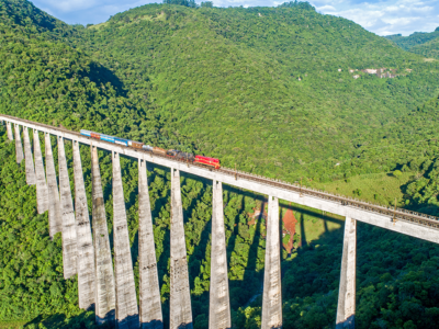 TREM DOS VALES